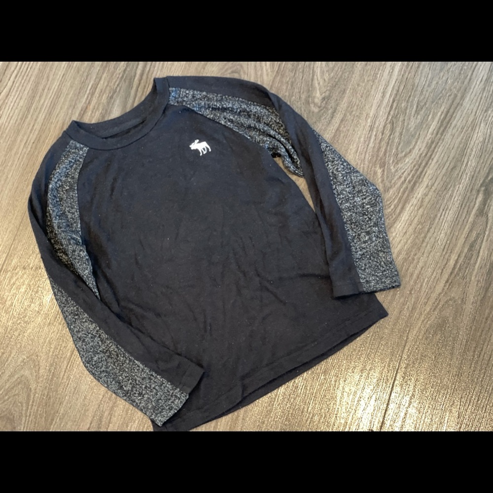 abercrombie kids light weight sweater.